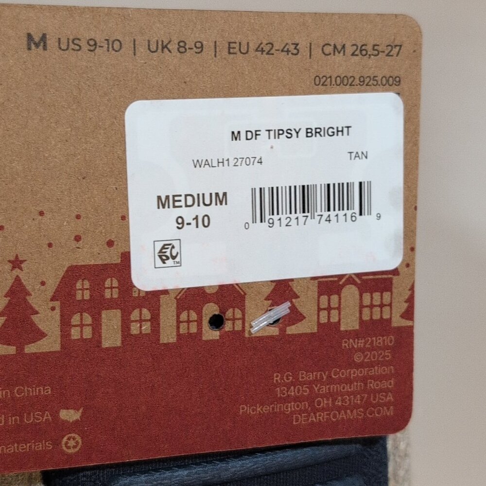 NWT Medium 9-10 Dearfoams Cozy Comfort Merry Tipsy I'm Christmas Slippers - Picture 4 of 6